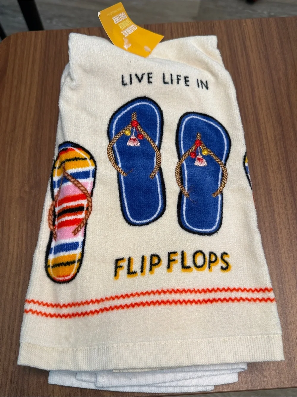 NWT Kohl's Live Life In Flip Flops Summer Kitchen Towels Set of 2
